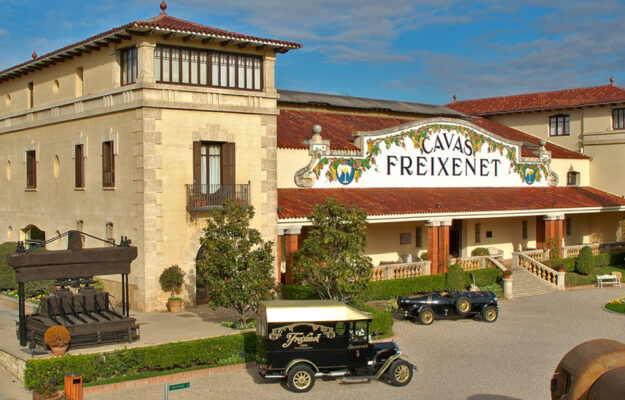 ACQUISIZIONI, CAVA, COMPRAVENDITE, FREIXENET, HENKELL & CO, INVESTIMENTI, MIONETTO, SPAGNA, Mondo