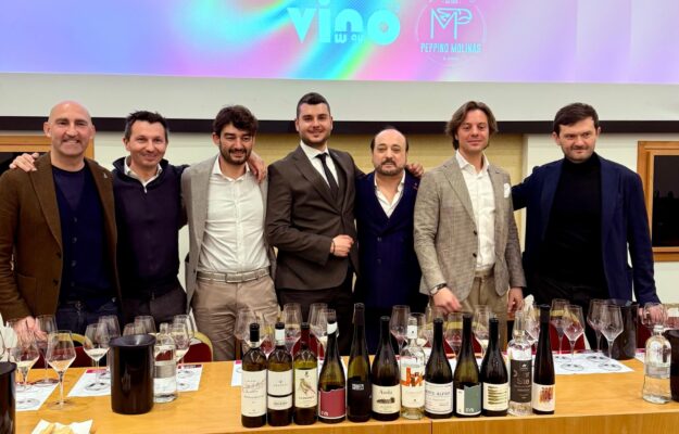 ENOLOGIA, GIOVANI, VINOWAY ITALIA, Italia