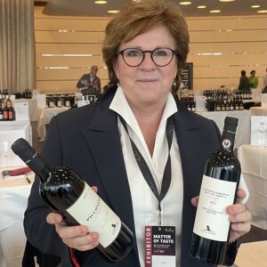 Nella &ldquo;sfida&rdquo; social di Wine.com &egrave; Tolaini l&rsquo;unica azienda italiana in finale. Votano i follower