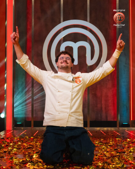 Il giovane Teo è il MasterChef italiano n. 15 (credit: Facebook/Sky)