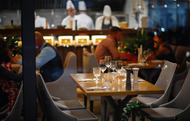 ECOMMERCE, negozi, RISTORANTI, Ufficio studi Confcommercio, Non Solo Vino