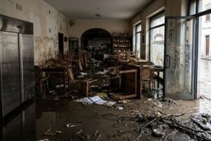 Polizze &ldquo;Cat Nat&rdquo; obbligatorie, quanto costano a hotel e ristoranti: domani l&rsquo;ultimo giorno