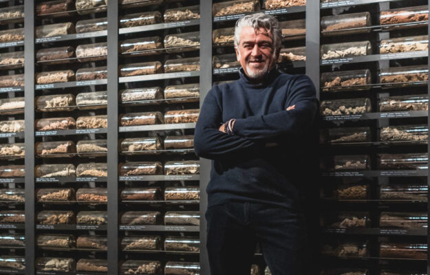 ARGENTINA, ITALIA, RICERCA, ROBERTO CIPRESSO, TERRITORIO, vino, VITIGNO, Mondo