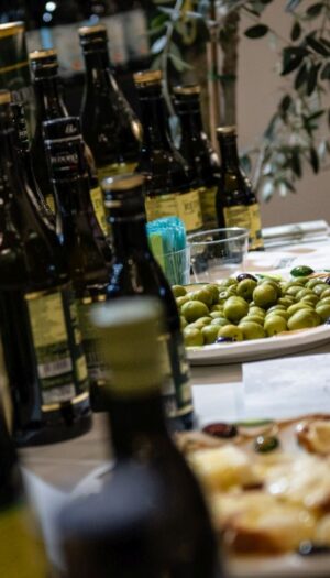 Olio italiano, segnali di ripresa: nell&rsquo;ultimo trimestre (aprile-giugno) volumi a +6% nella Gdo