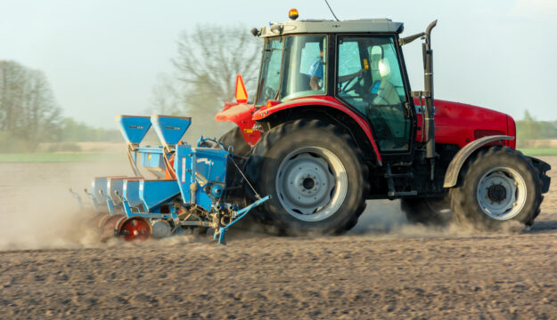 Carburanti, il Governo interviene sui prezzi, &ldquo;ma per il settore agricolo nessuna misura ad hoc&rdquo;
