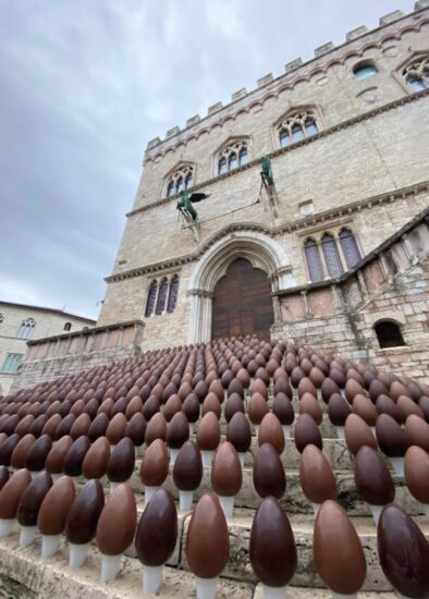 La “Città del Cioccolato” di Perugia lancia la sfida di una caccia al tesoro di uova di cioccolato e bellezze in tutta la città