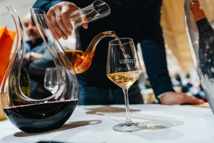 “Vinifera” da Mezzocorona, diventa “FuoriVinifera”, diffusa nella Piana Rotaliana Königsberg per raccontare vini e cibi dell’arco alpino (ph: Luca Matassoni)