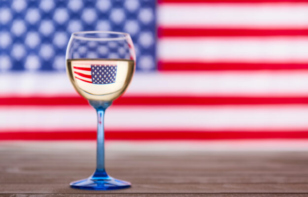 Us duties on wine in 2025 had a value of 492.2 million dollars