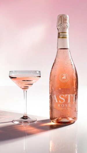 L&rsquo;Asti Docg diventa ufficialmente anche &ldquo;Ros&egrave;&rdquo;: sar&agrave; un blend di uve Moscato e Brachetto