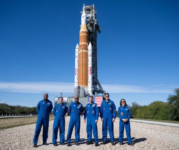 Cosa mangiano gli astronauti di Artemis II nel viaggio attorno alla Luna