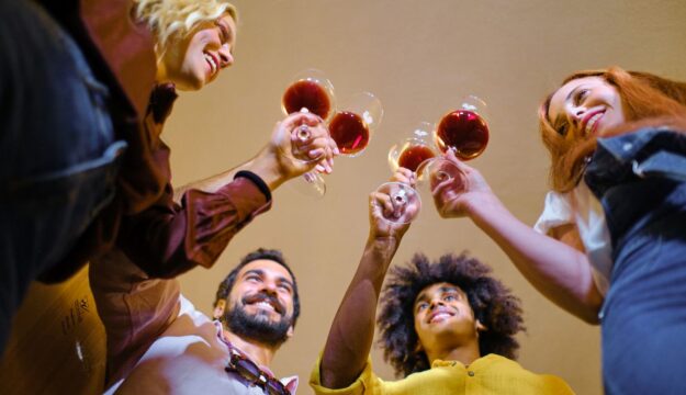 Vino & salute, resta aperto il dibattito: gli scienziati si confrontano ed emergono nuovi dati