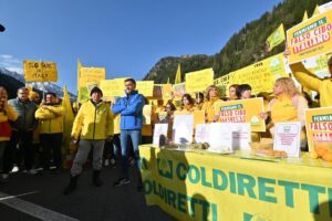 Cambiare codice doganale e s&igrave; all&rsquo;etichetta di origine: Coldiretti al Brennero per il made in Italy