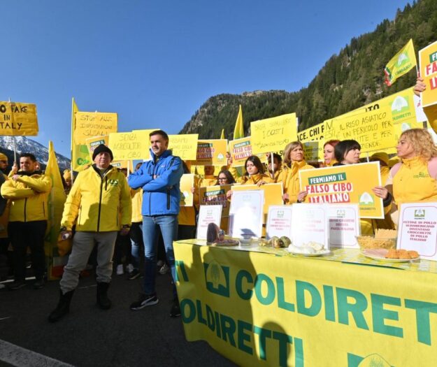 Cambiare codice doganale e s&igrave; all&rsquo;etichetta di origine: Coldiretti al Brennero per il made in Italy