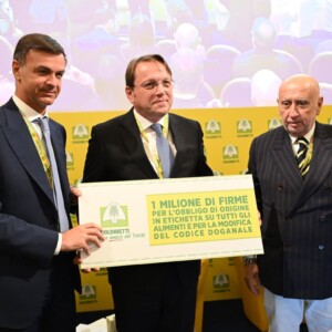 Da Coldiretti 1 milione di firme al Commissario Ue Várhelyi per la sicurezza alimentare