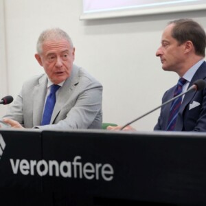 Vino, cala l&rsquo;export (-34% nel 2026), ma crescono nuovi mercati, tra Mercosur (+45%) e India (+165%)