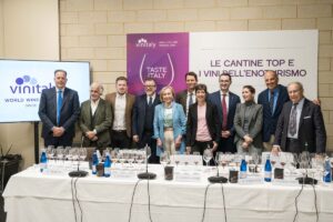 Il &ldquo;rinascimento&rdquo; del vino italiano ha fatto nascere grandi vini, ma anche l&rsquo;accoglienza in cantina