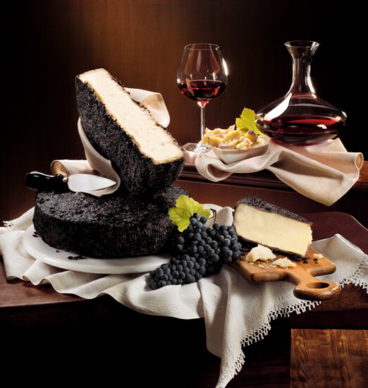 Le “Piemonte Pairing Experience”, abbinamenti di vini e cibi del Piemonte nelle cantine della Strada del Barolo