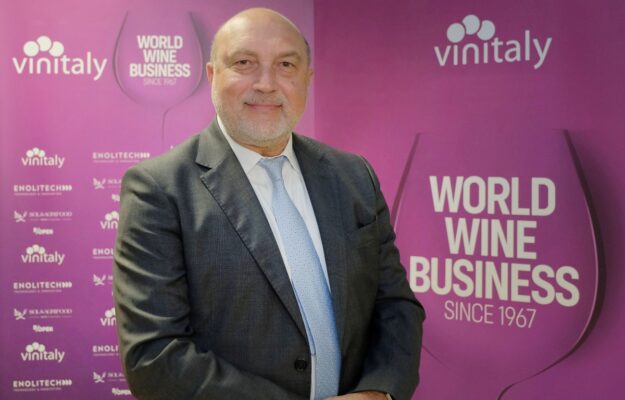 &ldquo;La prima ragione per non mancare a Verona? &Egrave; poter visitare le 4.000 cantine...&rdquo;