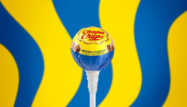 Ikea punta sempre pi&ugrave; sul food e, insieme a Chupa Chups, produce il lecca-lecca alla polpetta