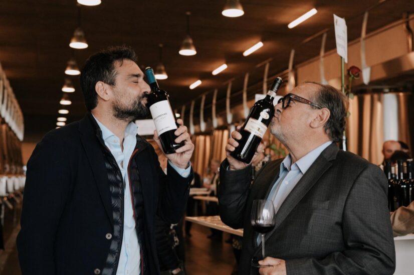 Julien Viaud con il maestro Michel Rolland