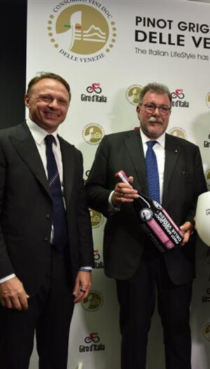 La &ldquo;Corsa Rosa&rdquo; brinda con la &ldquo;perla bianca&rdquo;: il Pinot Grigio Delle Venezie vino del &ldquo;Giro d&rsquo;Italia&rdquo;