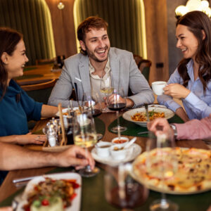 Bar e ristoranti: nel 2025 consumi a 100 miliardi di euro (+3,7%) ma calano le imprese in Italia