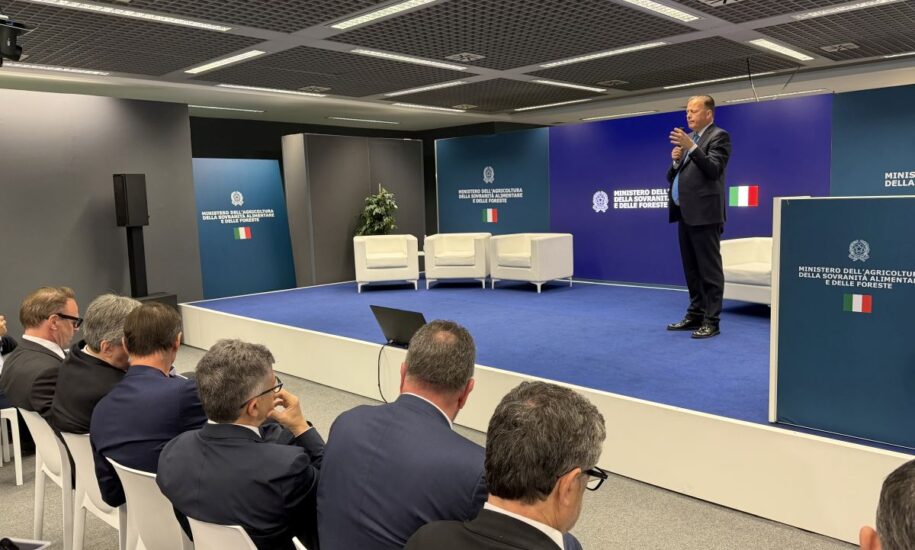 La filiera riunita al “Tavolo Vino”, a Vinitaly (ph: WineNews)