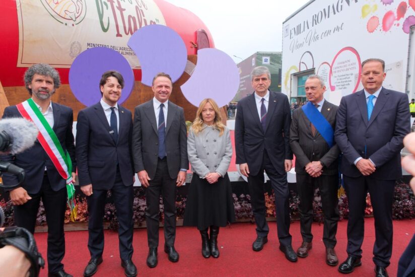Dalla Premier Meloni, in visita ufficiale a Vinitaly 2026, massimo sostegno al comparto