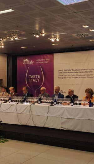 &ldquo;Eccellenze d&rsquo;Italia&rdquo;: un viaggio tra cantine storiche, territori top, vini-icona e grandi annate