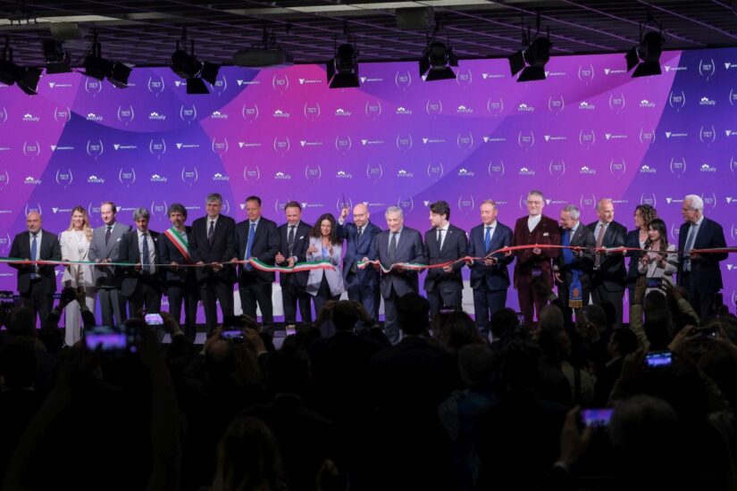 Vinitaly 2026, l’apertura: momento è difficile, ma il vino ha le opportunità per uscirne (ph: Veronafiere/Ennevi)