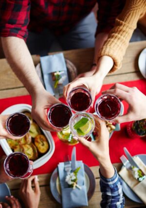 Vino e salute: Irvas e la scienza rileggono il ruolo del bicchiere a tavola