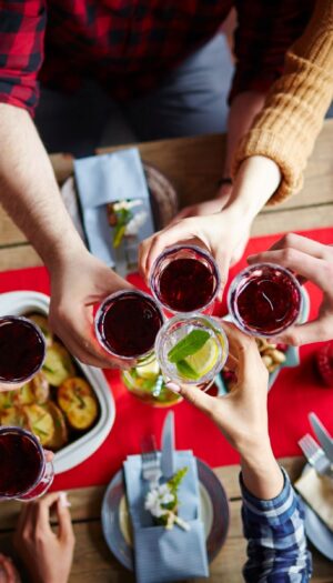 Vino e salute: Irvas e la scienza rileggono il ruolo del bicchiere a tavola