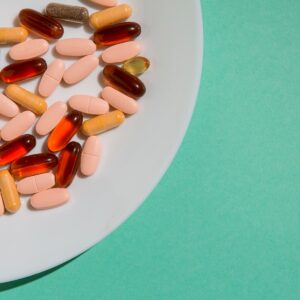 Integratori e vitamine: da supporto occasionale a rituale quotidiano di benessere per gli italiani