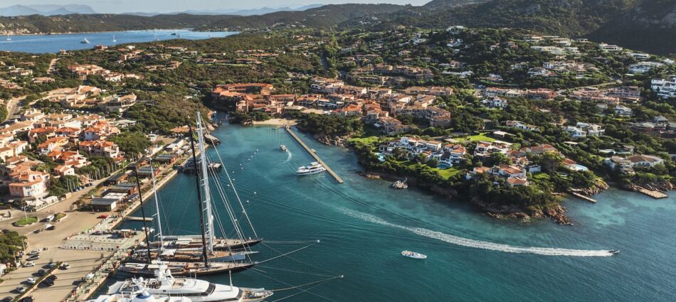 Tra fine wines, esclusivit&agrave; e bespoke experiences: in Costa Smeralda, dove il lusso &egrave; senza tempo