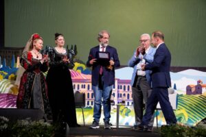 &ldquo;Enologo ad honorem&rdquo;: il riconoscimento al direttore WineNews Alessandro Regoli