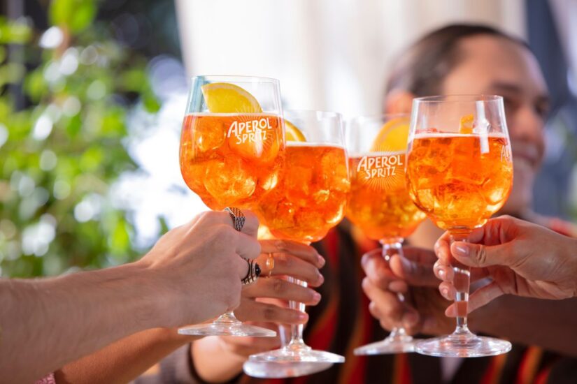 Un aperitivo con Aperol Spritz