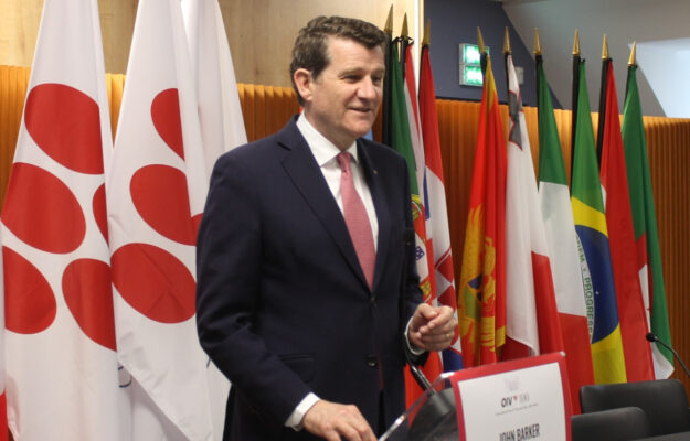 &ldquo;Il mercato cambia il vigneto mondiale. Sul tema alcol-salute serve approccio scientifico&rdquo;