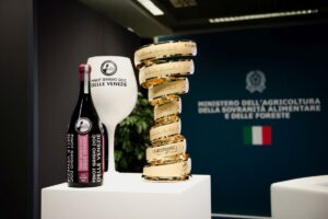 Il Pinot Grigio Doc Delle Venezie pronto a brindare sul podio del &ldquo;Giro d&rsquo;Italia&rdquo; 2026
