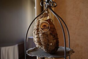 Culatello di Zibello, 30 anni di Dop da record tra crescita ed innovazione per il &ldquo;re dei salumi&rdquo;