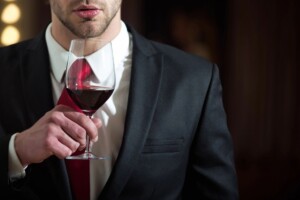In un settore del vino in difficolt&agrave;, aumenta di intensit&agrave; il turnover del management delle cantine