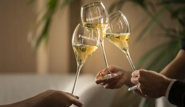 Con le 1000 Miglia a Zurigo e sulle spiagge di Miami, il &ldquo;Festival Franciacorta&rdquo; va nel mondo