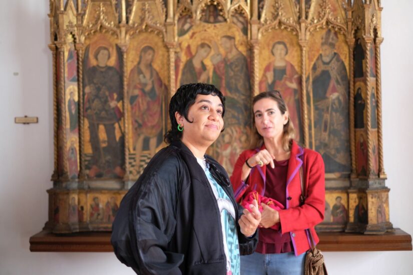 Monira Al Qadiri e Valentina Bruschi alla Galleria Regionale della Sicilia a Palazzo Abatellis a Palermo (ph: Federica Jannuzzi)