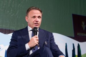 &ldquo;Il brindisi pi&ugrave; grande del mondo all&rsquo;Arena di Verona nella campagna istituzionale per il vino&rdquo;