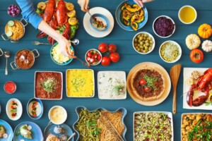 Tra cous cous e falafel, l&rsquo;Universit&agrave; dell&rsquo;Aquila serve a mensa la diversit&agrave; culturale agli studenti