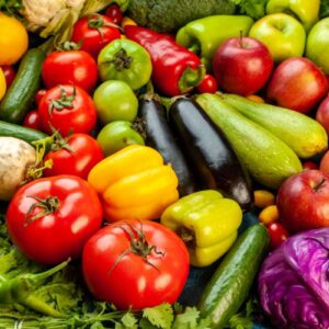La voglia di frutta e verdura per una sana alimentazione si confronta con il contesto economico