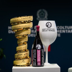 &ldquo;Giro d&rsquo;Italia&rdquo; 2026, il Pinot Grigio Doc Delle Venezie fa salire sul podio anche il vino italiano