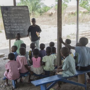 Dalla &ldquo;Vendemmia Solidale&rdquo; 2025 de Le Manzane oltre 25.000 euro per una nuova scuola in Ghana