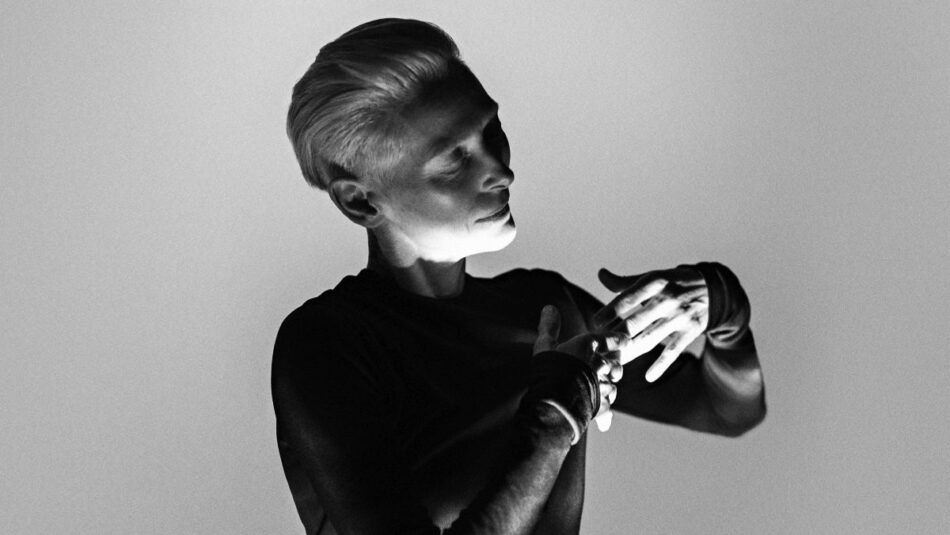 Tilda Swinton per lo Champagne Dom Pérignon