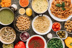 Gusto &ldquo;ibrido&rdquo;, consumatori attenti alla sostenibilit&agrave;, salute come esperienza: il cibo del futuro