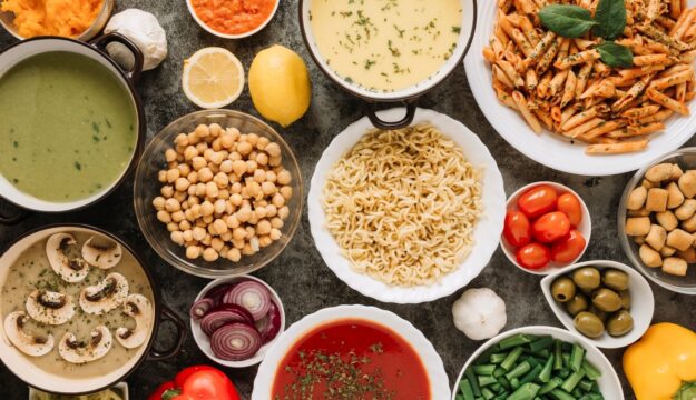 Gusto &ldquo;ibrido&rdquo;, consumatori attenti alla sostenibilit&agrave;, salute come esperienza: il cibo del futuro